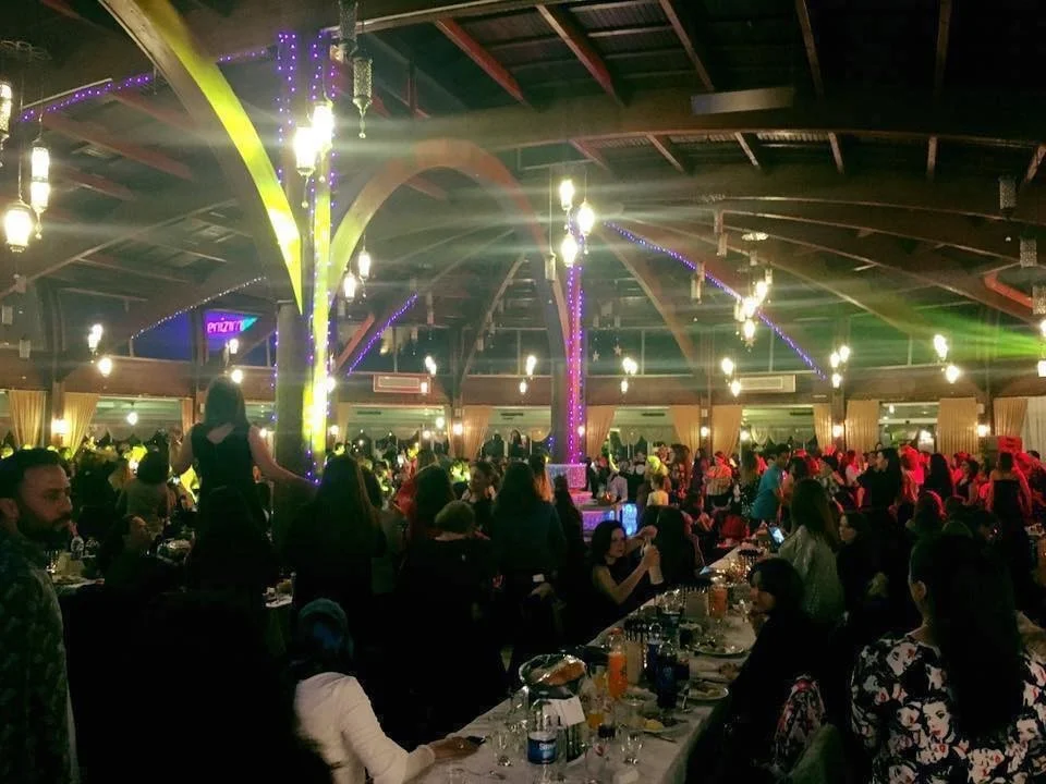 Kadınlar Matinesi: Eğlence, Müzik ve Dans Dolu Bir Gece